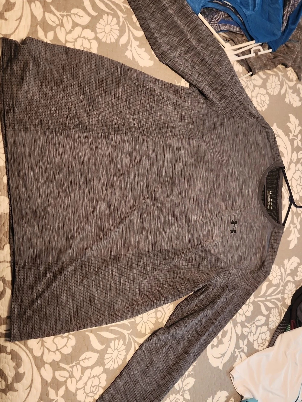 Under Armour HeatGear Men's Gray Dry Fit Athletic Tee Size 3XL
